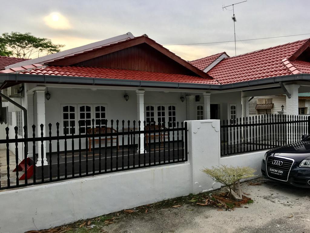 Sri Massa Homestay Batu Pahat Exterior photo